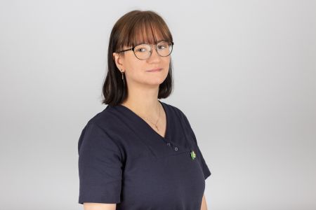 Natascha Rathmann, pharmazeutisch-kaufmännische Assistentin der Schutzengel Apotheke Donnerskirchen